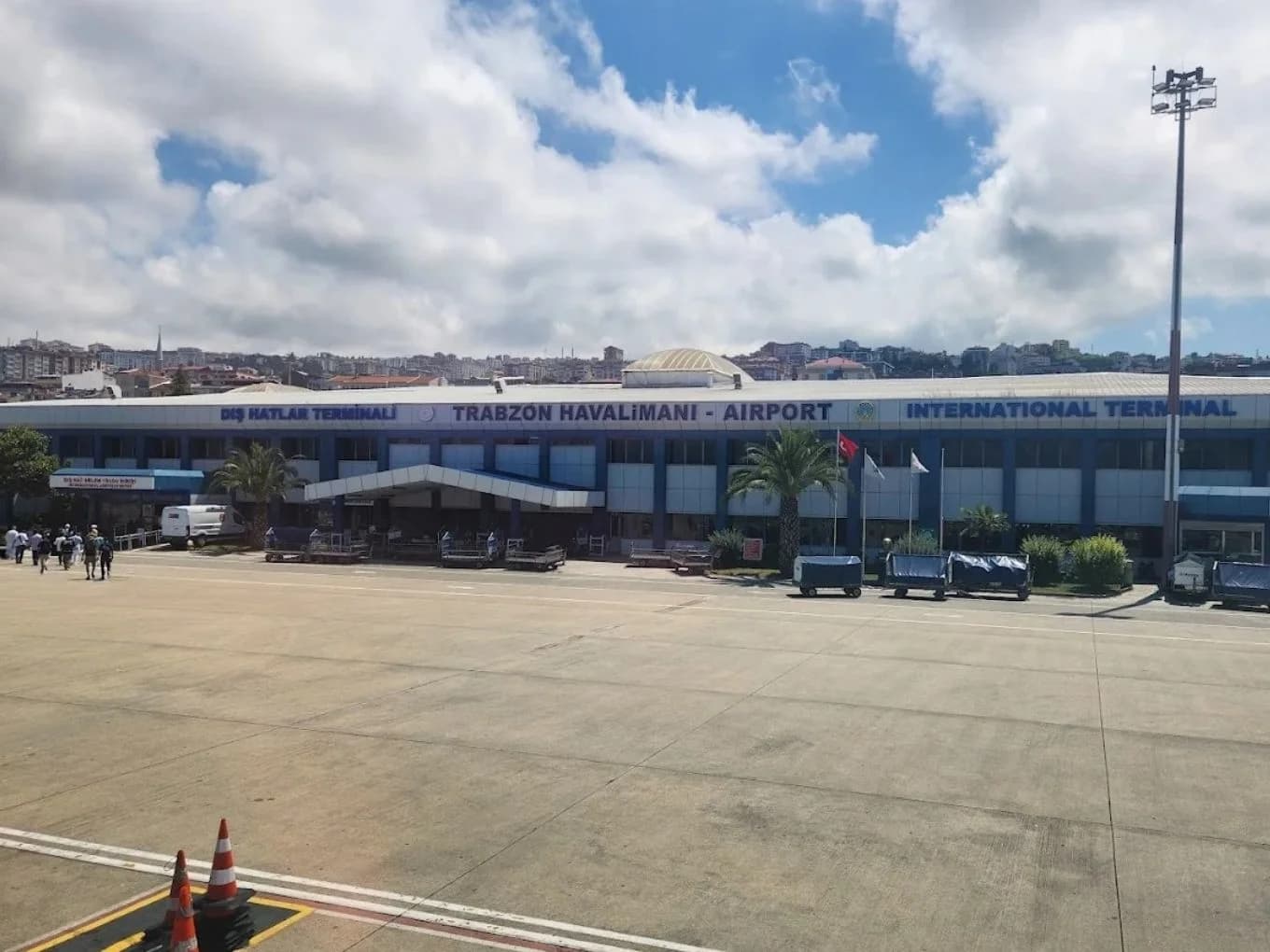 Trabzon Airport to City Center: Shuttle & Taxi Guide (2026)